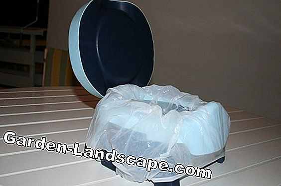 Tuvalet uçlarını temizleyin ve idrar taşını çıkarın